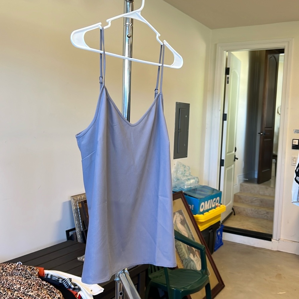 NWT! Banana Republic grey camisole. Size large